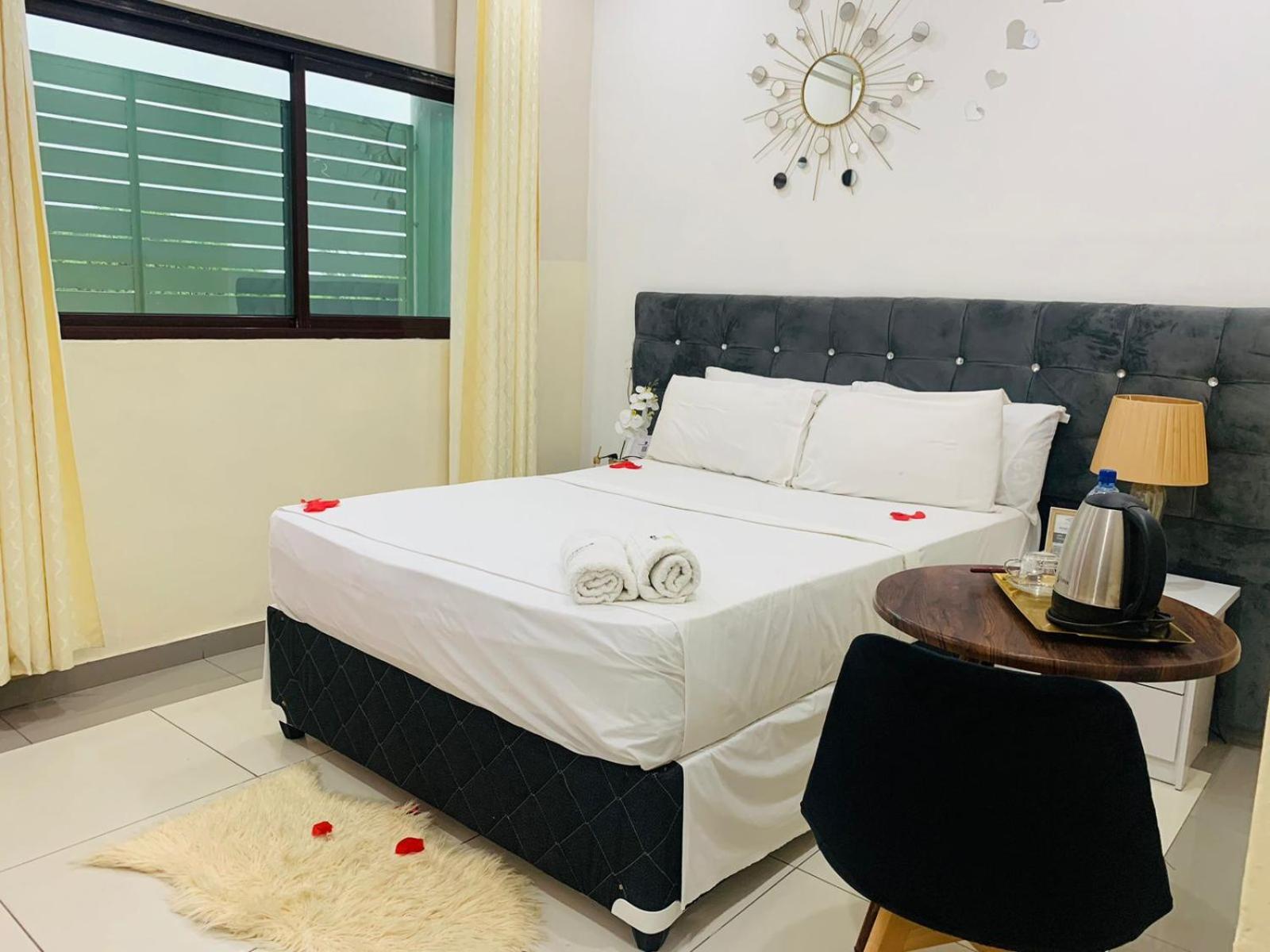 Matola 40 40 Accommodation מראה חיצוני תמונה